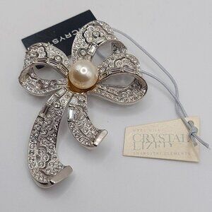 MMCrystal Bow Broach with Swarovski Crystals